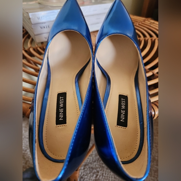 Nine West metallic pumps - Picture 4 of 11